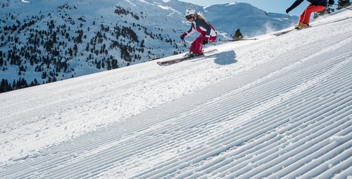 Sonnenskifahren Hochfügen im Zillertal
