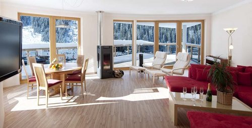 Chalet Appart Hochfügen Wohnzimmer Zimmerausstattung Skiurlaub Winter Frühling  