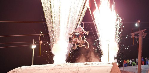 Hochfügen Nacht - Fire meets snow